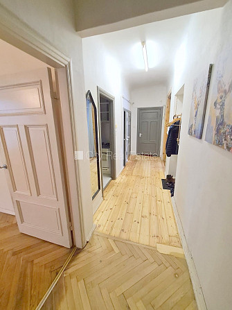 Fasādes māja, renovēta māja, slēgts pagalms, ieeja no ielas un pagalma, kāpņu telpa pēc Rīga - foto 8