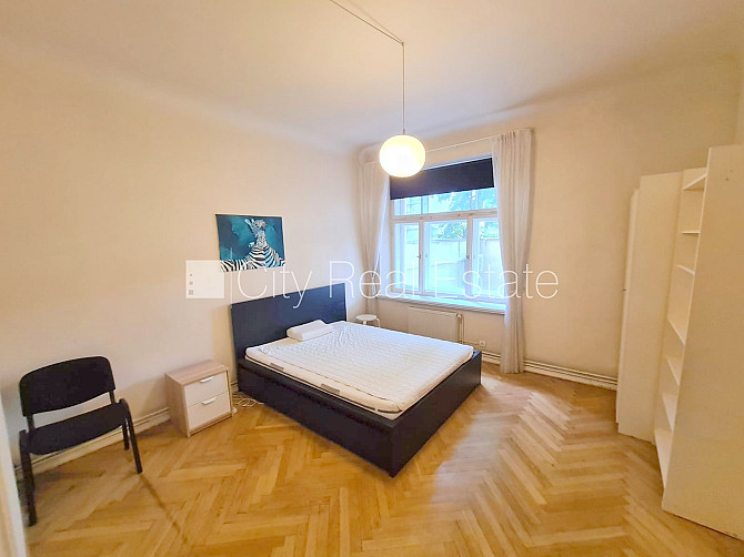 Fasādes māja, renovēta māja, slēgts pagalms, ieeja no ielas un pagalma, kāpņu telpa pēc Rīga - foto 9
