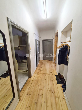 Fasādes māja, renovēta māja, slēgts pagalms, ieeja no ielas un pagalma, kāpņu telpa pēc Rīga - foto 19