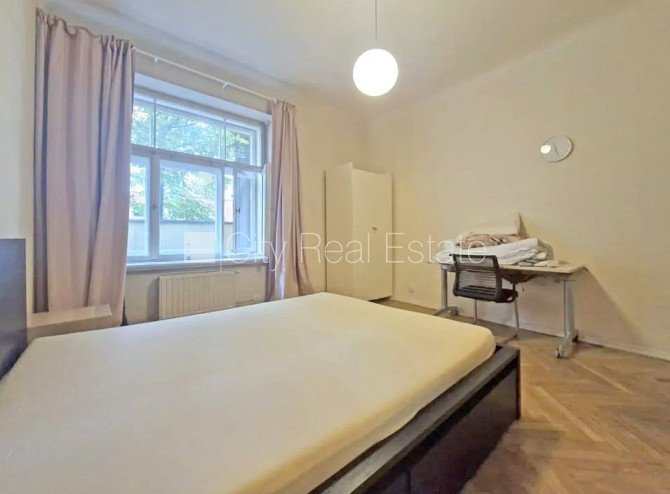 Fasādes māja, renovēta māja, slēgts pagalms, ieeja no ielas un pagalma, kāpņu telpa pēc Rīga - foto 11