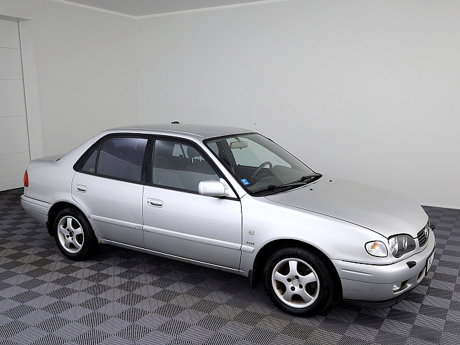 Toyota Corolla Facelift A-C 1.4 71kW Таллин - изображение 1