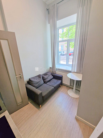 Fasādes māja, renovēta māja, slēgts pagalms, ieeja no ielas, ir lifts, kāpņu telpa pēc Rīga - foto 8