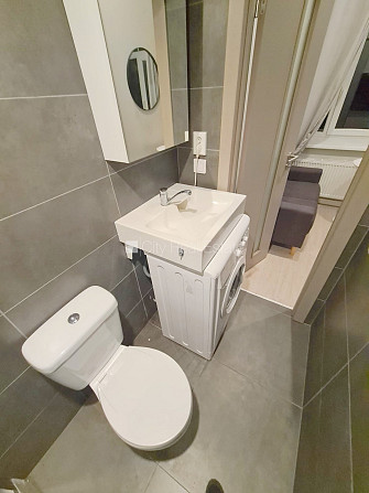 Fasādes māja, renovēta māja, slēgts pagalms, ieeja no ielas, ir lifts, kāpņu telpa pēc Rīga - foto 17