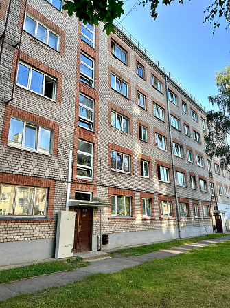 Pārdod 1 Istabu no 5 Mazģimenes Mājā Rīga - foto 9