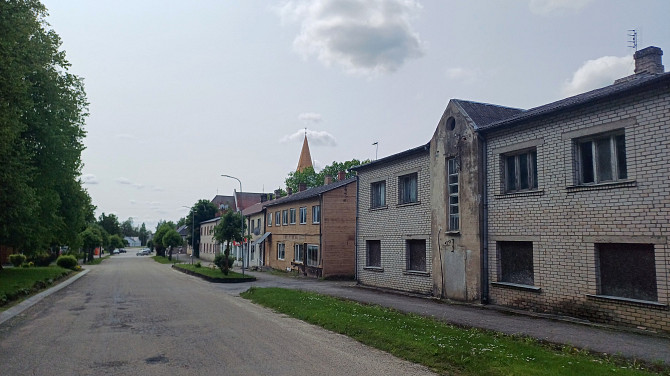 Mainu 8 Dzīvokļu Privātu Māju Neretas Pagasta Centrā ar Dārzu uz Viensētu Laukos Nereta - foto 11