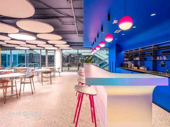 Арендуйте co-working офис в Galerija Rīga!  Без начальных вложений  полностью оборудован и Rīga