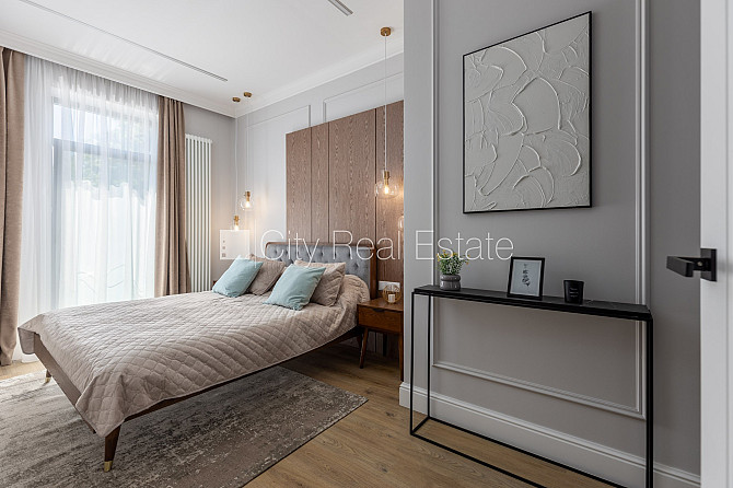 Privātmāja, jaunceltne, labiekārtota apzaļumota teritorija 3300 m2, bruģēts piebraucamais Jūrmala - foto 16