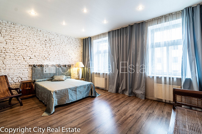 Fasādes māja, renovēta māja, slēgts pagalms, ieeja no ielas un pagalma, kāpņu telpa pēc Rīga - foto 10