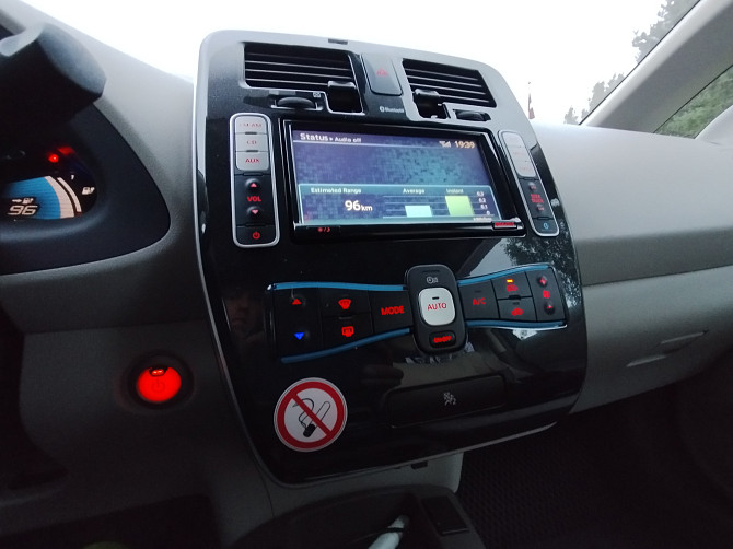 Nissan Leaf Led Navi Rīga - foto 4