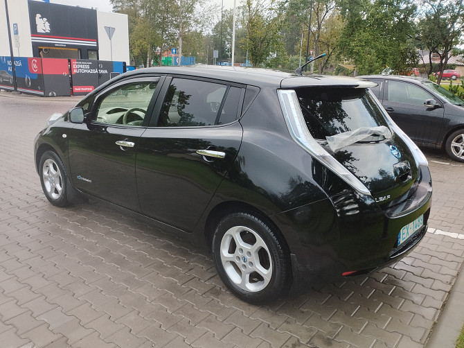 Nissan Leaf Led Navi Rīga - foto 8