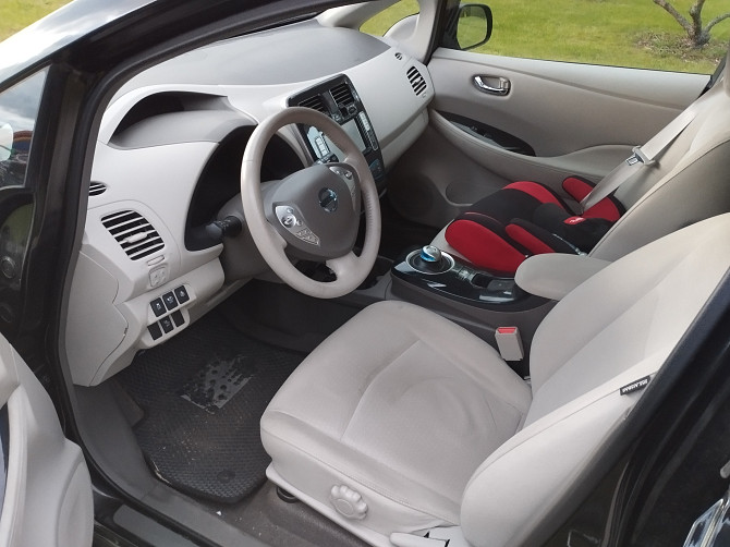 Nissan Leaf Led Navi Rīga - foto 1
