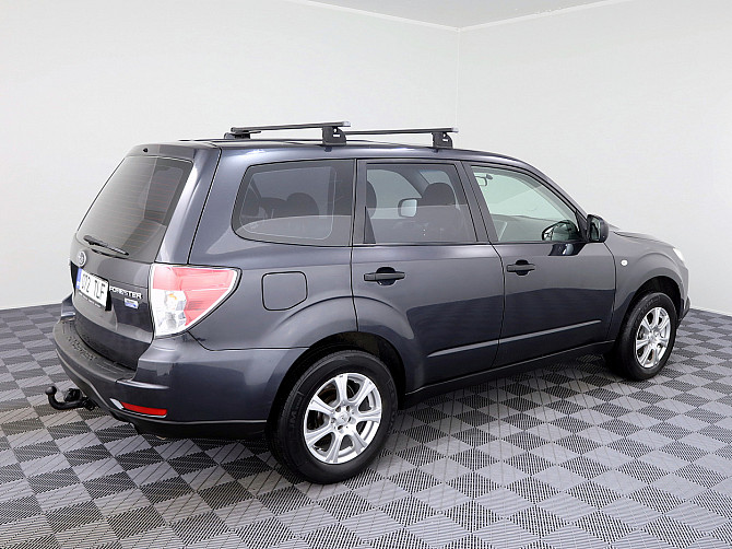 Subaru Forester Comfort AWD 2.0 TD 108kW Tallina - foto 3