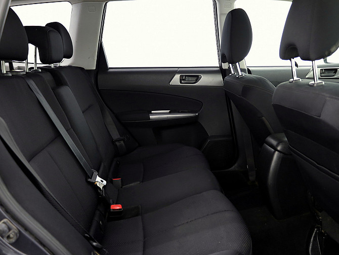 Subaru Forester Comfort AWD 2.0 TD 108kW Tallina - foto 7