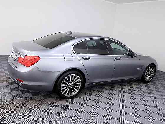 BMW 750 Executive 4.4 300kW Tallina