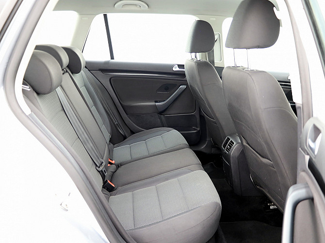 Volkswagen Golf Variant Comfortline 1.2 77kW Таллин - изображение 7