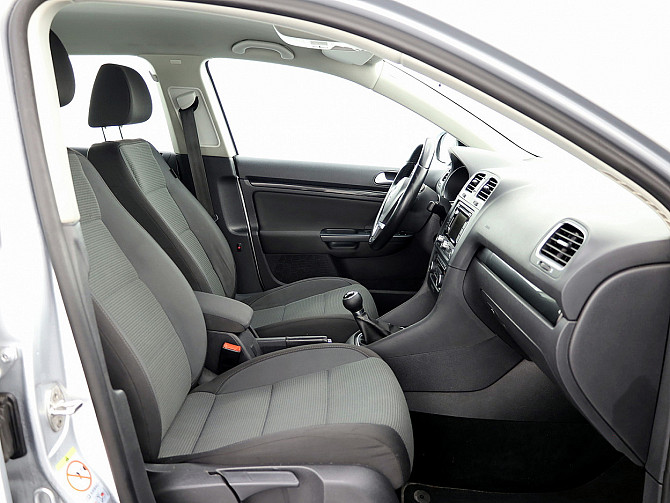 Volkswagen Golf Variant Comfortline 1.2 77kW Таллин - изображение 6