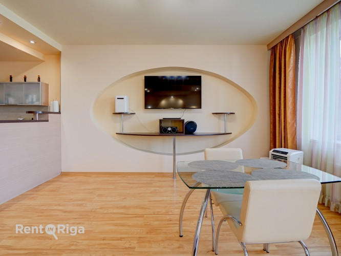 Pārdod modernu 1-istabas studijas tipa dzīvokli ar terasi Pļavniekos!  Meklē ērtu, pilnībā Rīga - foto 12