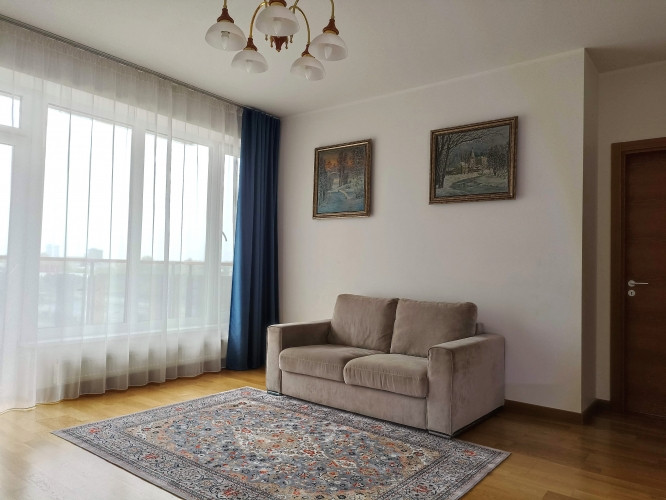 Divistabu dzīvoklis prestižajā Skanstes kvartālā!  Ilgtermiņa īrei pieejams pilnībā Rīga - foto 2