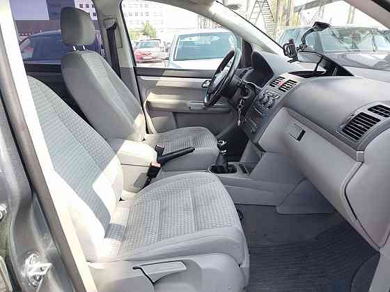 Volkswagen Touran Comfortline 2.0 TDI 100kW Tallina