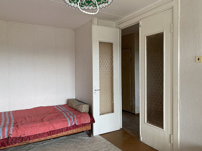 PĀRDOD dzīvokli Valkā
67,5 m2 | 5.stāvs | 3 istabas | renovēta ēka | Rūjienas iela 6 Valka un Valkas novads - foto 3