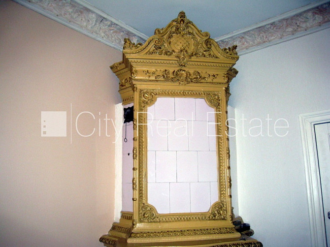 Fasādes māja, ir lifts, kāpņu telpa pēc kosmētiskā remonta, viena istaba izolēta, studio Rīga - foto 18