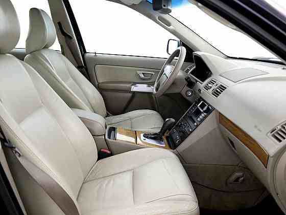 Volvo XC90 Summum Facelift ATM 2.4 D5 136kW Tallina