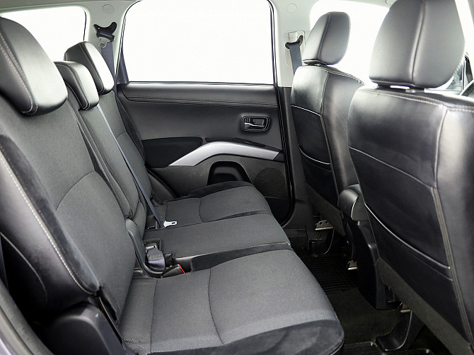 Mitsubishi Outlander Luxury Facelift ATM 2.2 dCi 115kW Таллин - изображение 7
