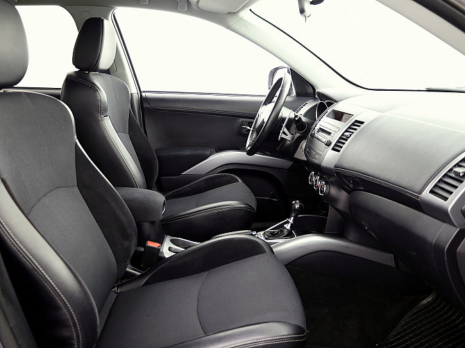 Mitsubishi Outlander Luxury Facelift ATM 2.2 dCi 115kW Таллин - изображение 6