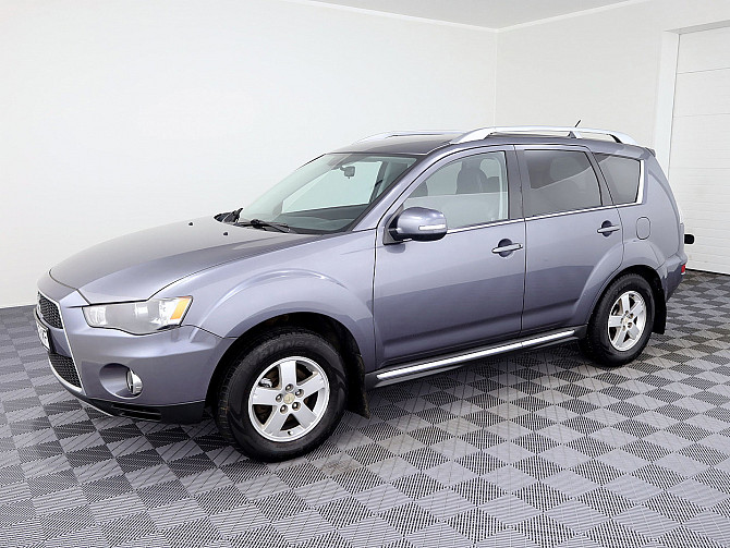 Mitsubishi Outlander Luxury Facelift ATM 2.2 dCi 115kW Таллин - изображение 2