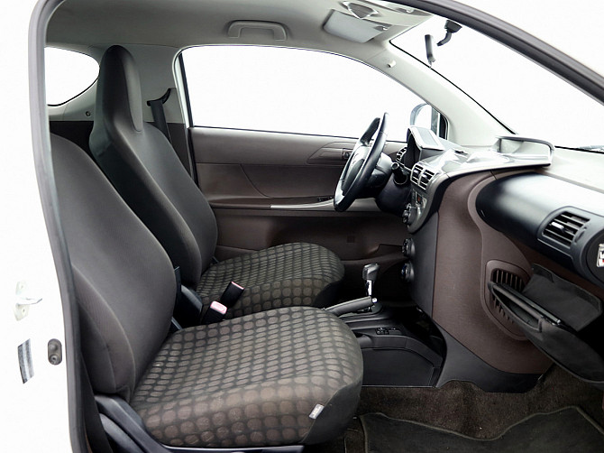 Toyota iQ Linea Sol ATM 1.0 50kW Tallina - foto 6