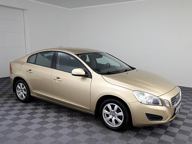 Volvo S60 Momentum ATM 1.6 132kW Tallina - foto 1