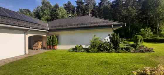 A small, tastefully arranged house with individual heating in a closed village in Mežaparka..  + qua Рига