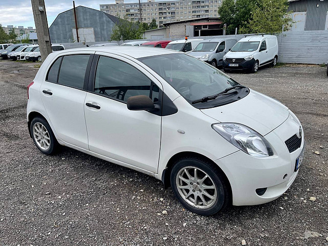 Toyota Yaris Comfort 1.4 D-4D 66kW Tallina - foto 1