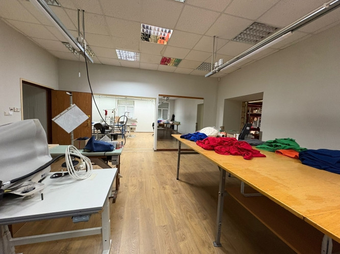 Noliktavas un biroju telpas ar esošu naudas plūsmu un unikālu zemi komplektā Atrašanās vieta Rīga - foto 16