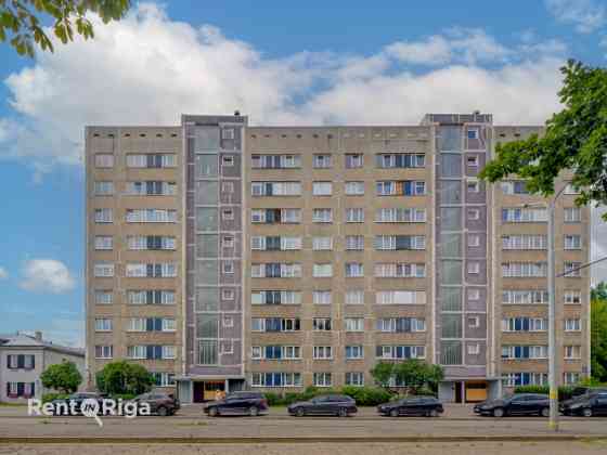 Продается 2-комнатная квартира с качественным ремонтом рядом с ТЦ Akropole Riga! Рига