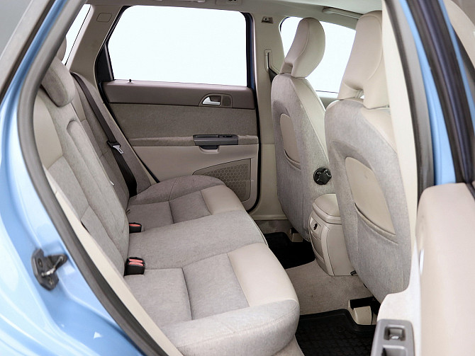 Volvo V50 Momentum 2.0 D4 100kW Tallina - foto 7