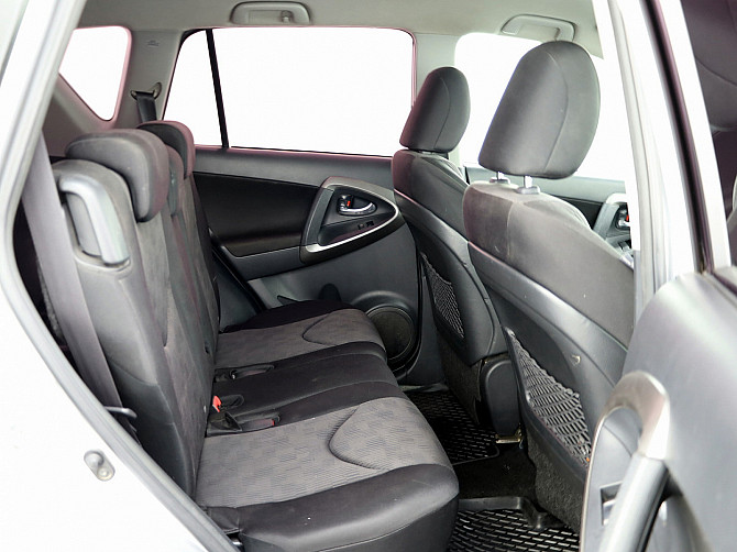 Toyota RAV4 Linea Sol Facelift 2.2 D-4D 110kW Таллин - изображение 7