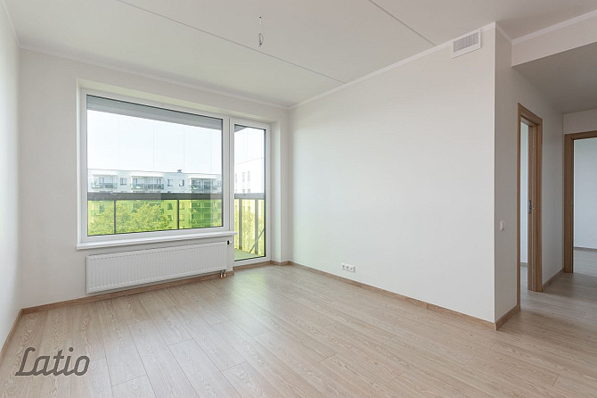 Pārdošanā funkcionāls un kvalitatīvi izbūvēts 3 istabu dzīvoklis modernā dzīvojamā Rīga - foto 1