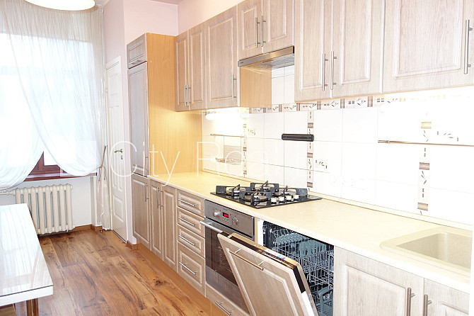 Restaurēta māja, ir lifts, kāpņu telpa pēc kapitālā remonta, guļamistabu skaits 2 gab., Rīga - foto 19