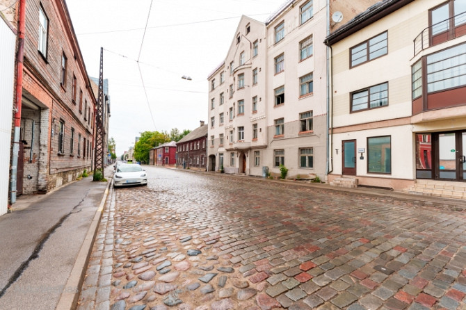 Продается 3-комнатная квартира в реновированном доме в центре Риги. Квартира Рига - изображение 2