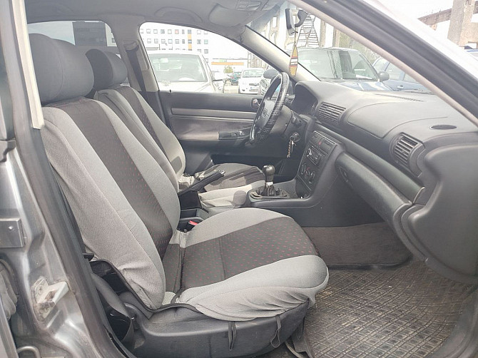 Audi A4 Comfortline 1.9 TDI 66kW Tallina - foto 6