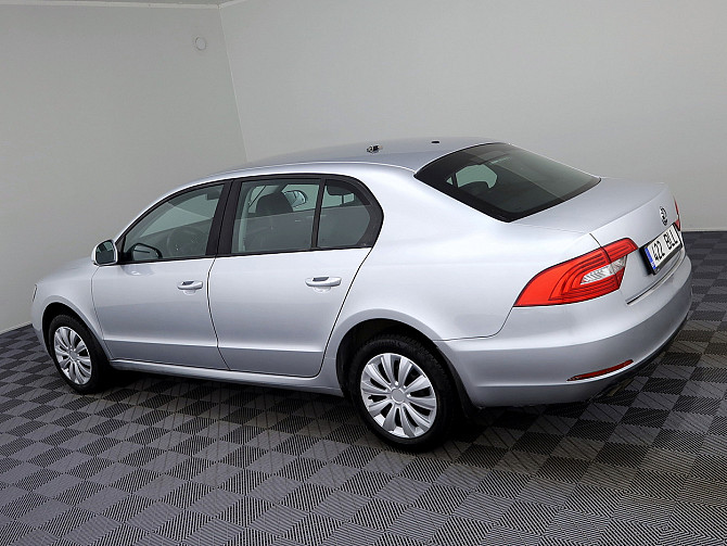 Skoda Superb Highline Facelift ATM 1.6 TDI 77kW Tallina - foto 4