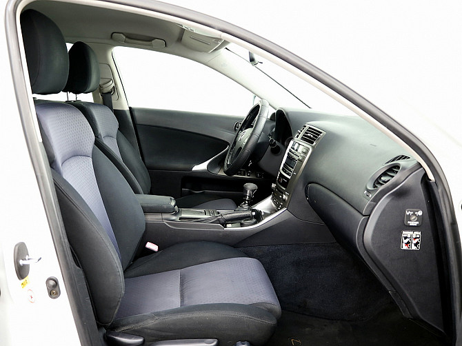 Lexus IS 220 Comfort 2.2 D 130kW Tallina - foto 6