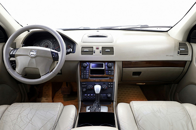 Volvo XC90 Exclusive ATM 2.4 D5 120kW Tallina - foto 5