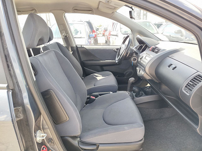 Honda Jazz Elegance Facelift ATM 1.3 61kW Таллин - изображение 6