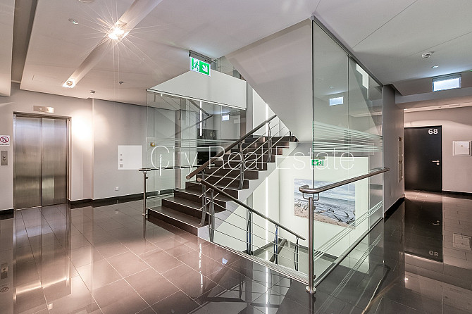 Pagalma ēka, renovēta māja, slēgts pagalms, ieeja no ielas un pagalma, ir lifts, kāpņu telpa Rīga - foto 7