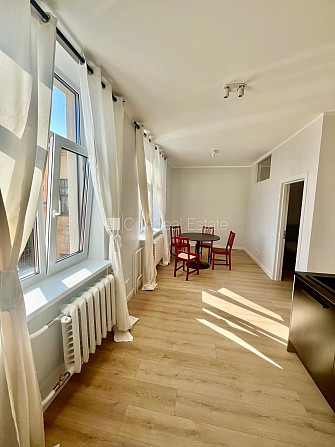 Pagalma ēka, renovēta māja, slēgts pagalms, ieeja no ielas un pagalma, ir lifts, kāpņu telpa Rīga - foto 12