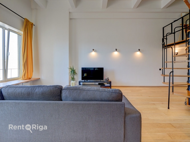 Pārdod izsmalcinātu divu līmeņu studiotipa dzīvokli!  Piedāvājumā unikāls, tikko Rīga - foto 13