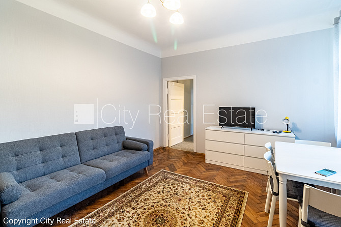 Fasādes māja, renovēta māja, fasāde ar dekoratīvo apmetumu, slēgts pagalms, ieeja no ielas Rīga - foto 20