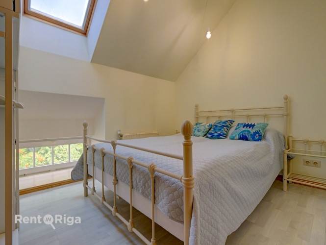 Сдаётся двухкомнатная мансардная квартира на берегу моря в историческом здании Юрмала - изображение 12